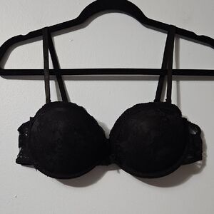 Elegant Black Lace Padded Underwire Push Up Bra Size 38C